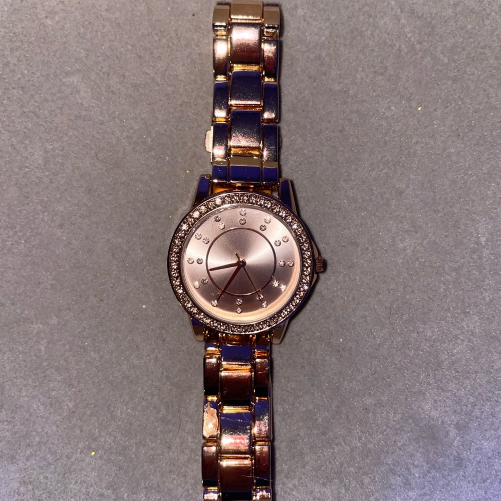 Watch, beautiful rose gold color